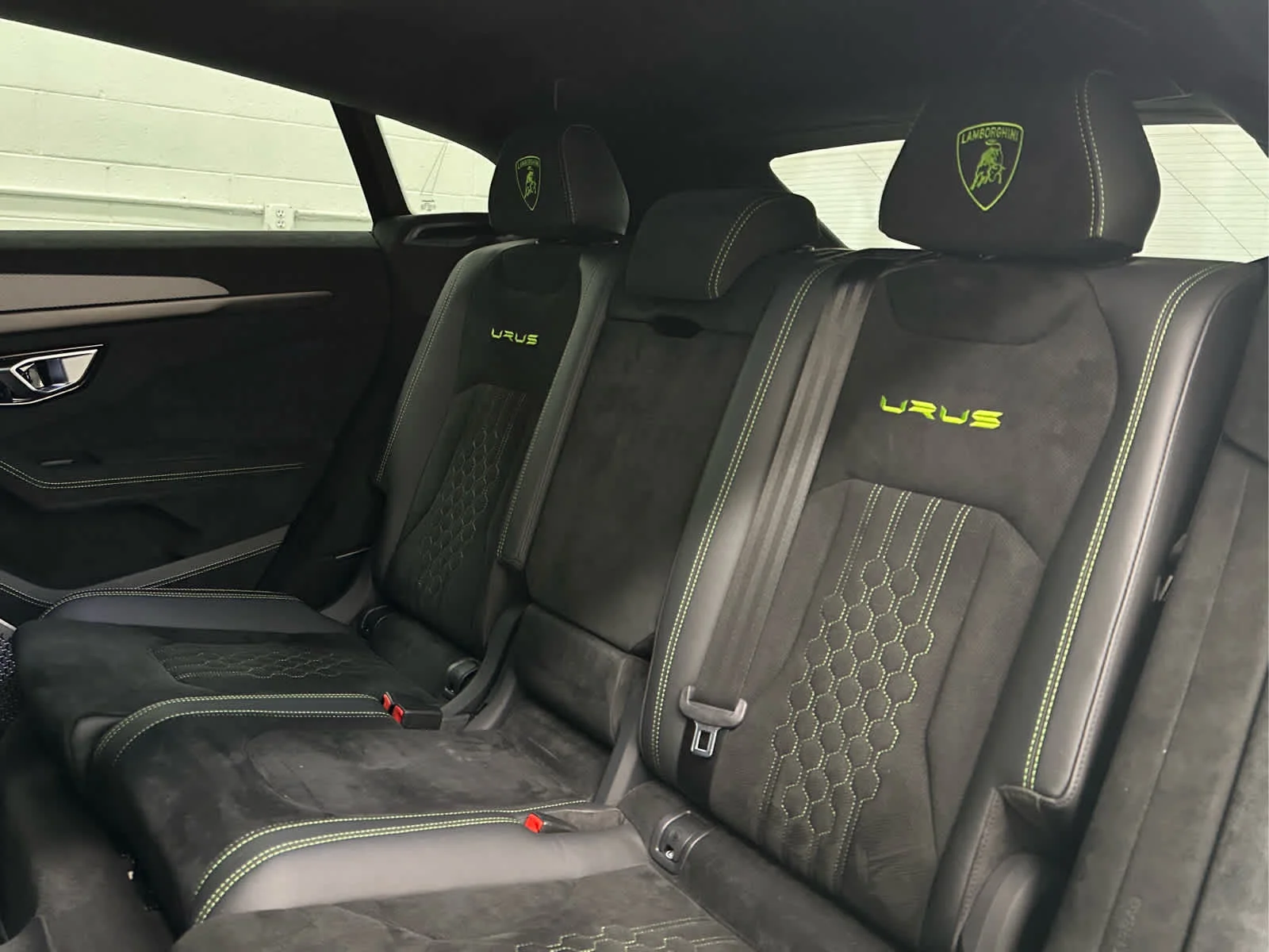 2024 Lamborghini Urus Performante - Photo 16