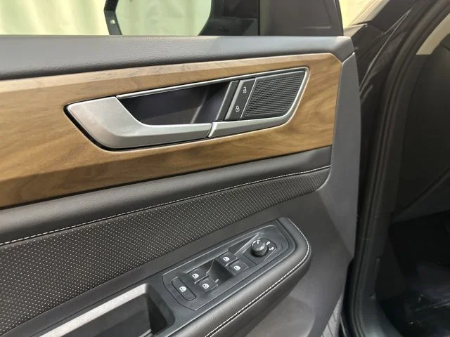 2026 Volkswagen Atlas SE - Photo 11