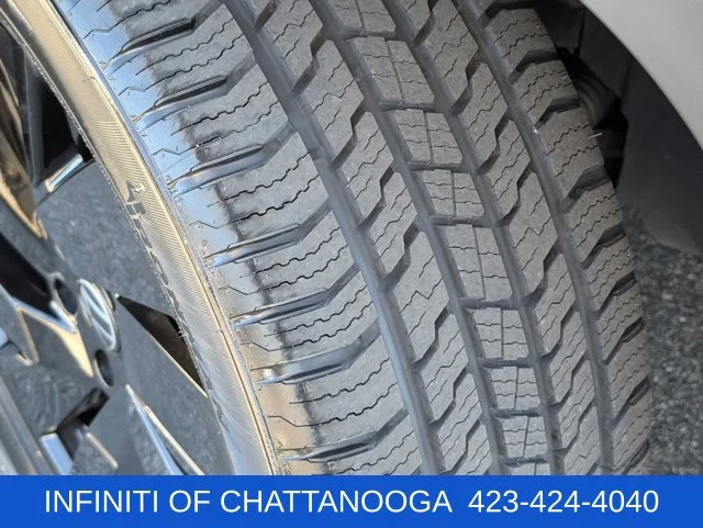 Used 2024 Gray Volkswagen 2.0T SE w/Technology image 29