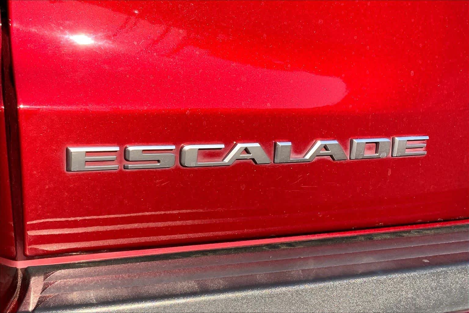 Used 2018 Red Passion Tintcoat Cadillac Premium Luxury image 29