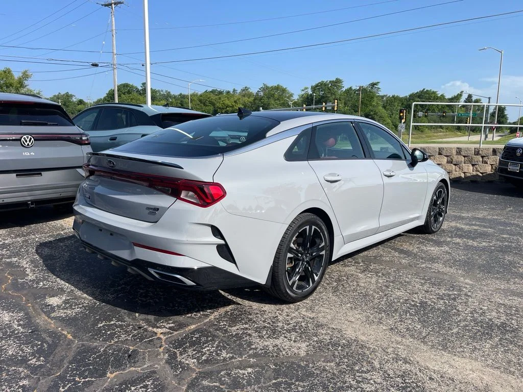 Certified Used 2021 Wolf Gray Kia GT-Line image 3