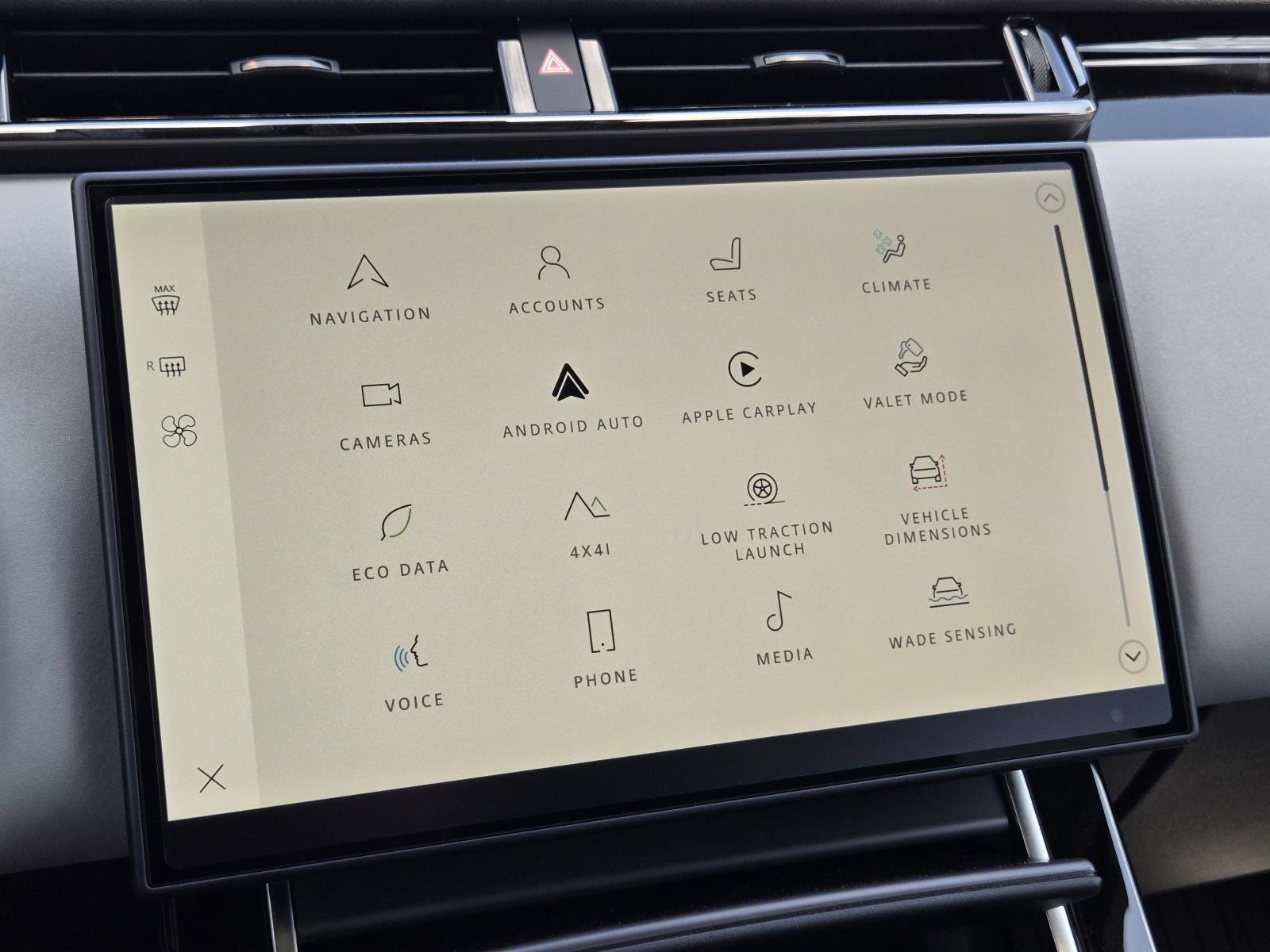 New 2026 Santorini Black Land Rover S image 39