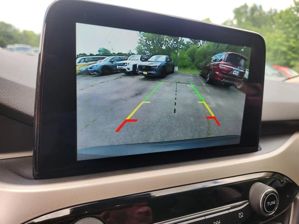 Used 2020 Gray Ford SE Sport image 17