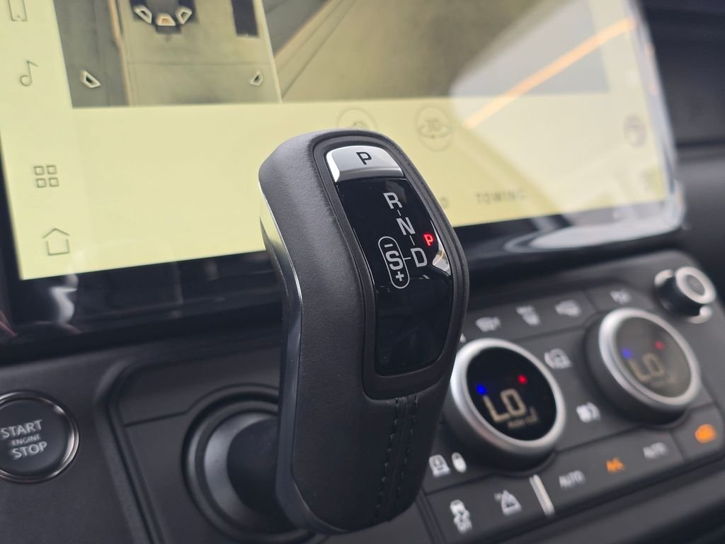 New 2026 Fuji White LAND ROVER X-Dynamic SE image 26
