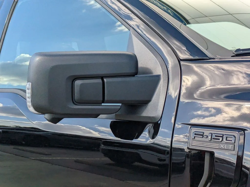 New 2026 Agate Black Metallic Ford XLT image 11