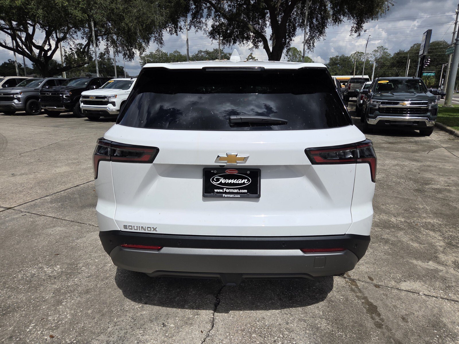 2027 Chevrolet Equinox LT - Photo 6