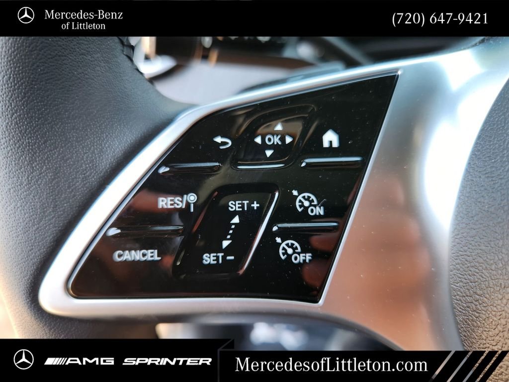 New 2026 Black Mercedes-Benz 320 SUV image 28