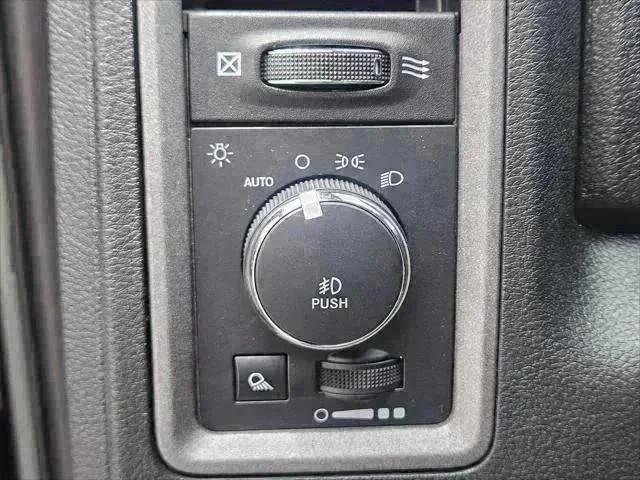 2024 RAM 1500 Classic SSV 4x4 Crew Cab 5'7's photo