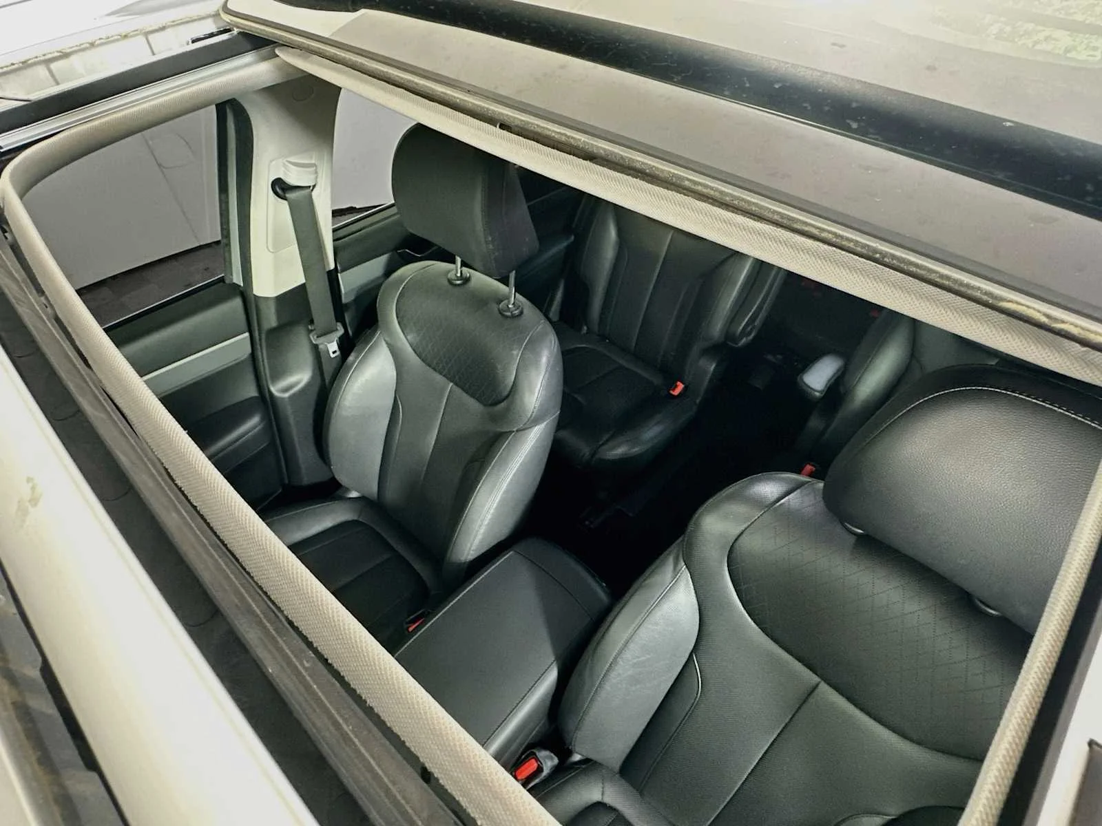 Used 2022 Typhoon Silver Hyundai SEL image 21
