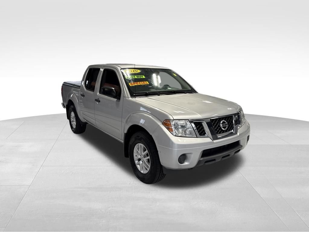 Used 2019 Silver Nissan SV image 12