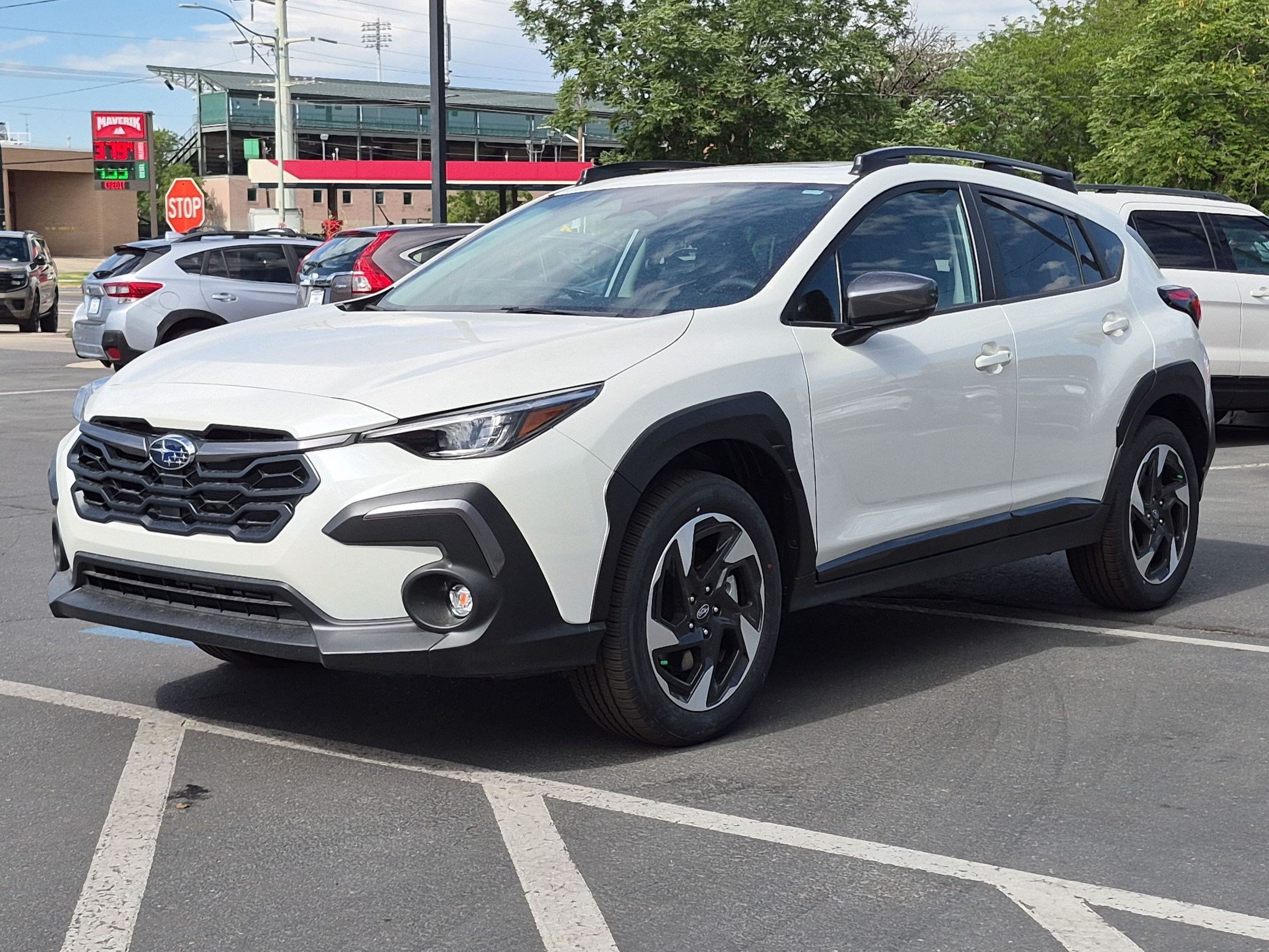 New 2026 CRYSTAL WHITE PEARL Subaru Limited image 8