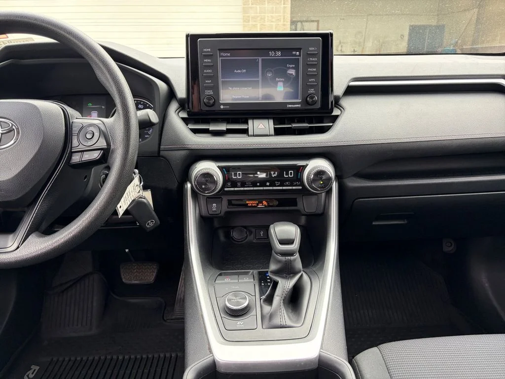 Used 2020 Gray Toyota LE image 12