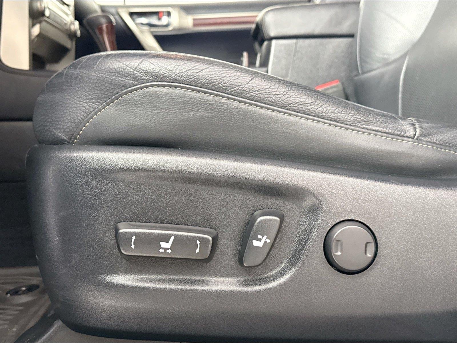 Used 2019 Nebula Gray Pearl Lexus GX 460 Premium image 30