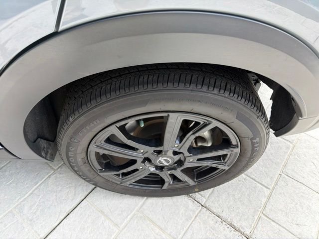 Used 2023 Gray Nissan SR image 27