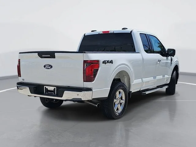 Used 2024 White Ford XLT image 3