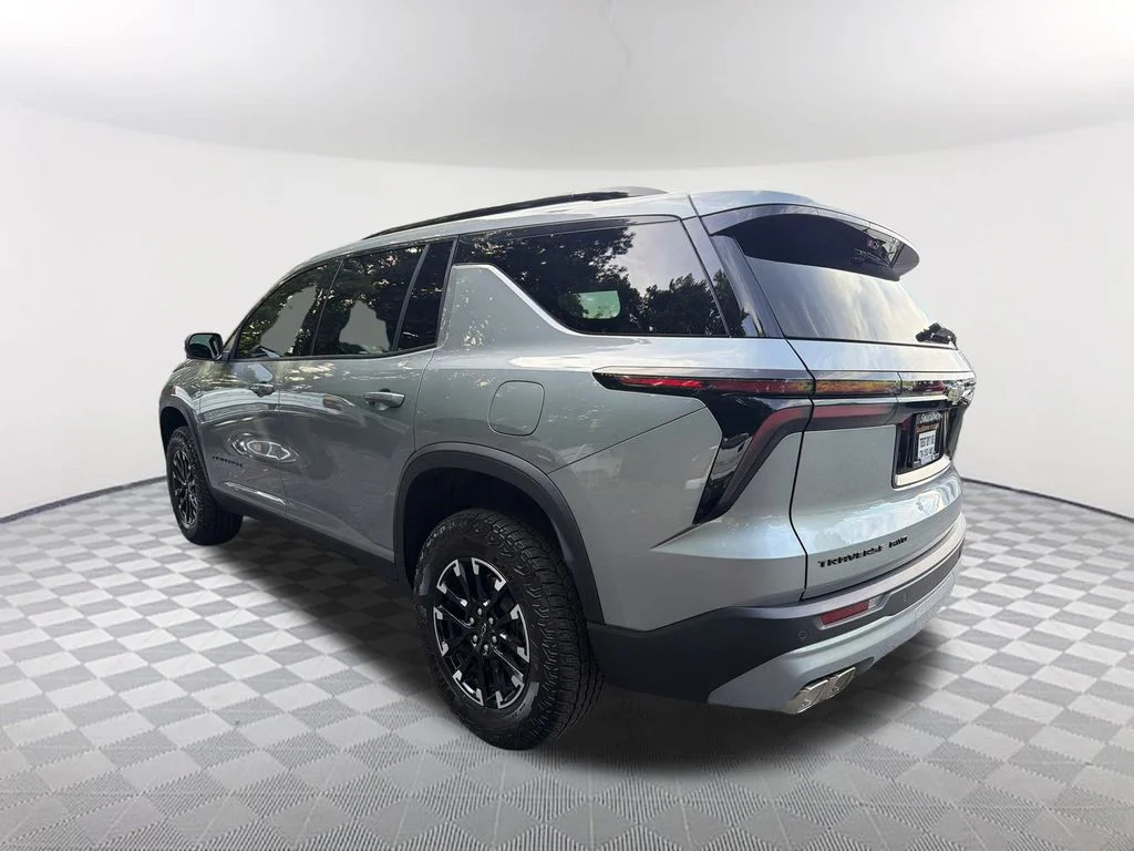 Used 2026 Gray Chevrolet Z71 image 7