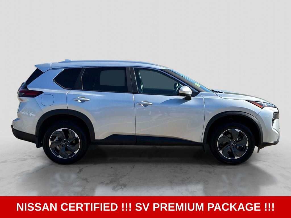 Used 2024 Silver Nissan SV image 8