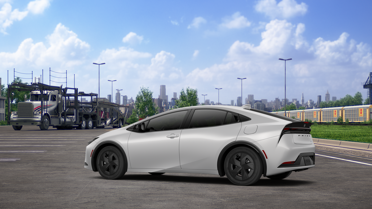 New 2027 Cutting Edge Toyota LE image 5