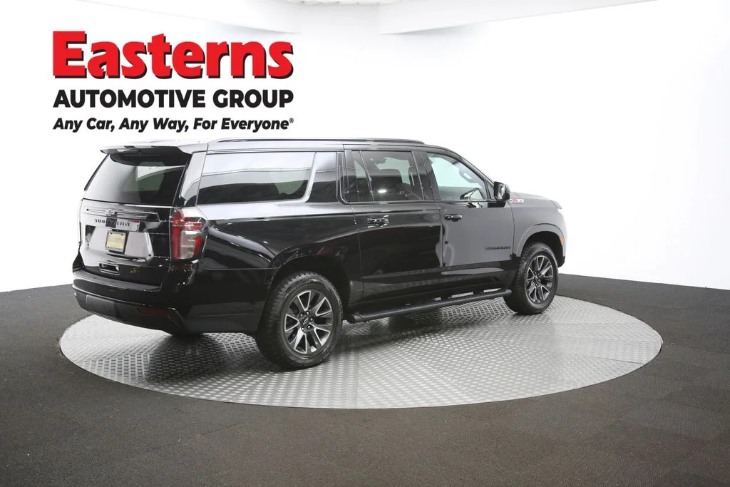 Used 2023 Black Chevrolet Z71 image 47