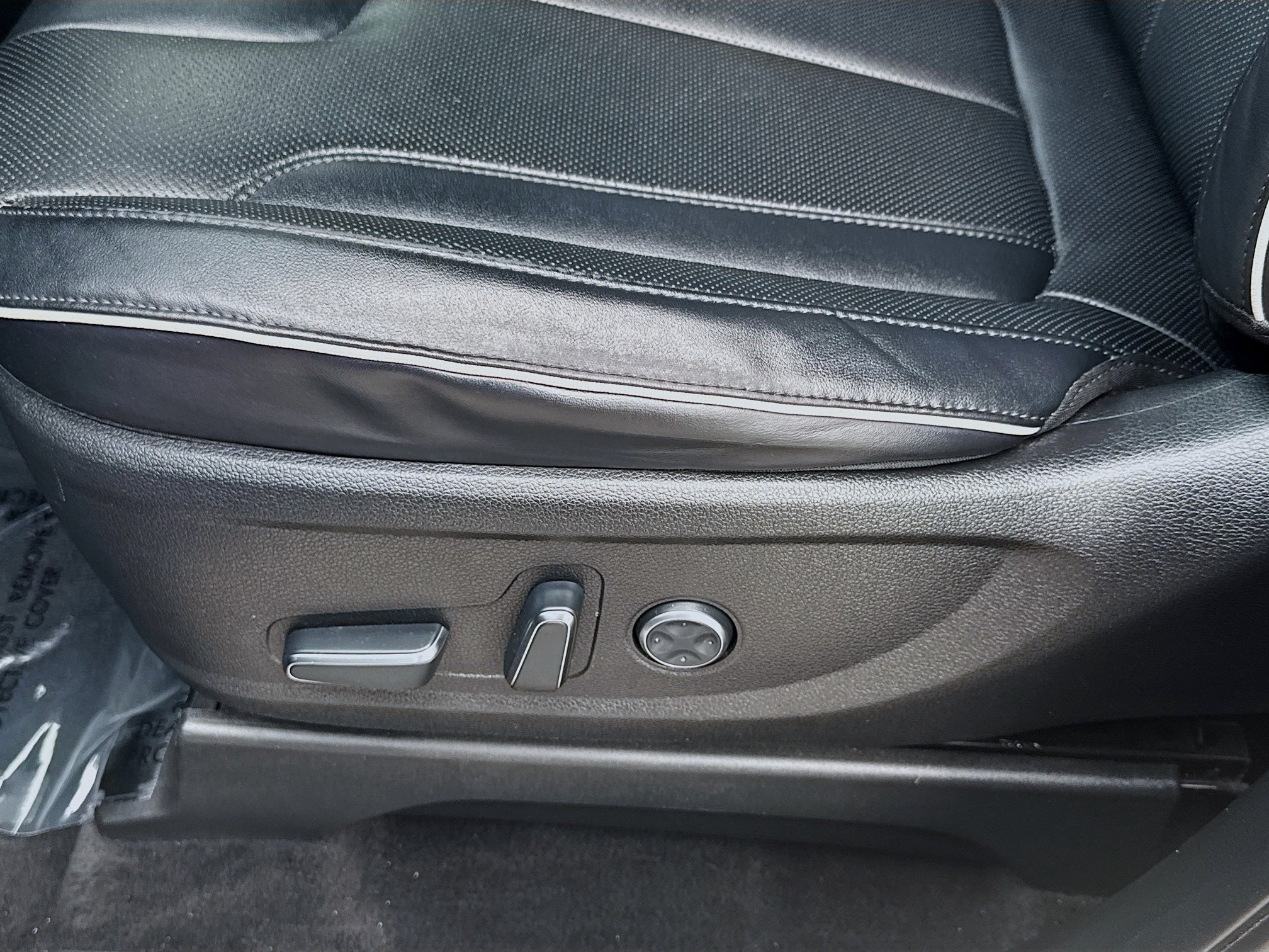 Used 2023 Abyss Black Pearl Hyundai SEL image 15