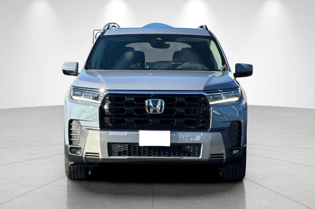 New 2026 Sonic Gray Pearl Honda Elite image 9