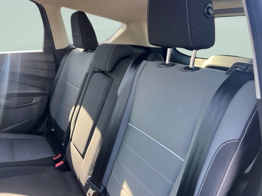 Used 2015 Magnetic Ford SE image 20