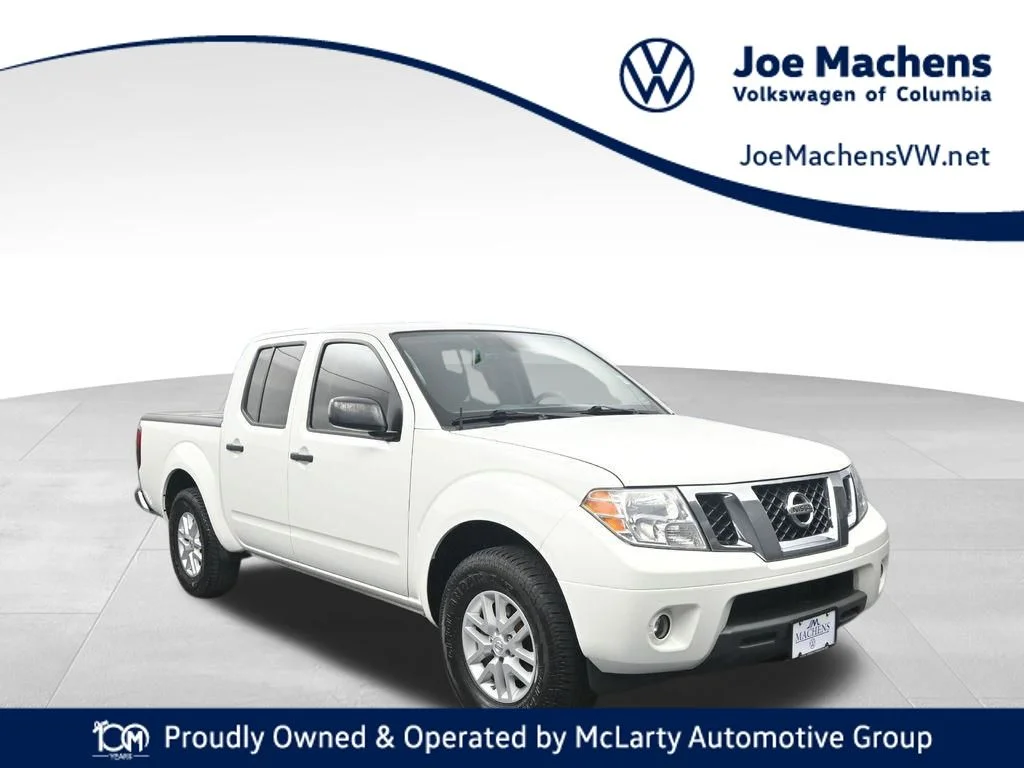 Used 2017 White Nissan SV image 1