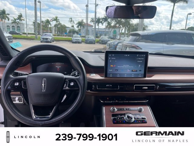 Used 2021 White Lincoln Grand Touring image 17