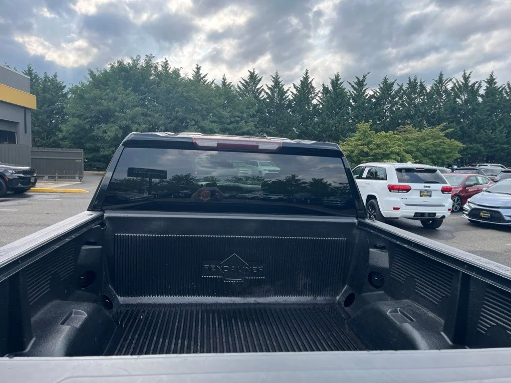 Used 2019 Black Chevrolet LT image 7