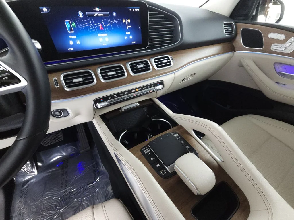 Used 2025 Polar White Mercedes-Benz GLE 450e image 14