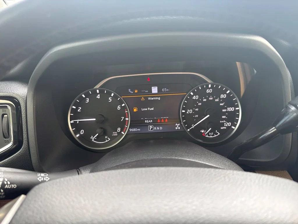 Used 2024 White Nissan Platinum Reserve image 18