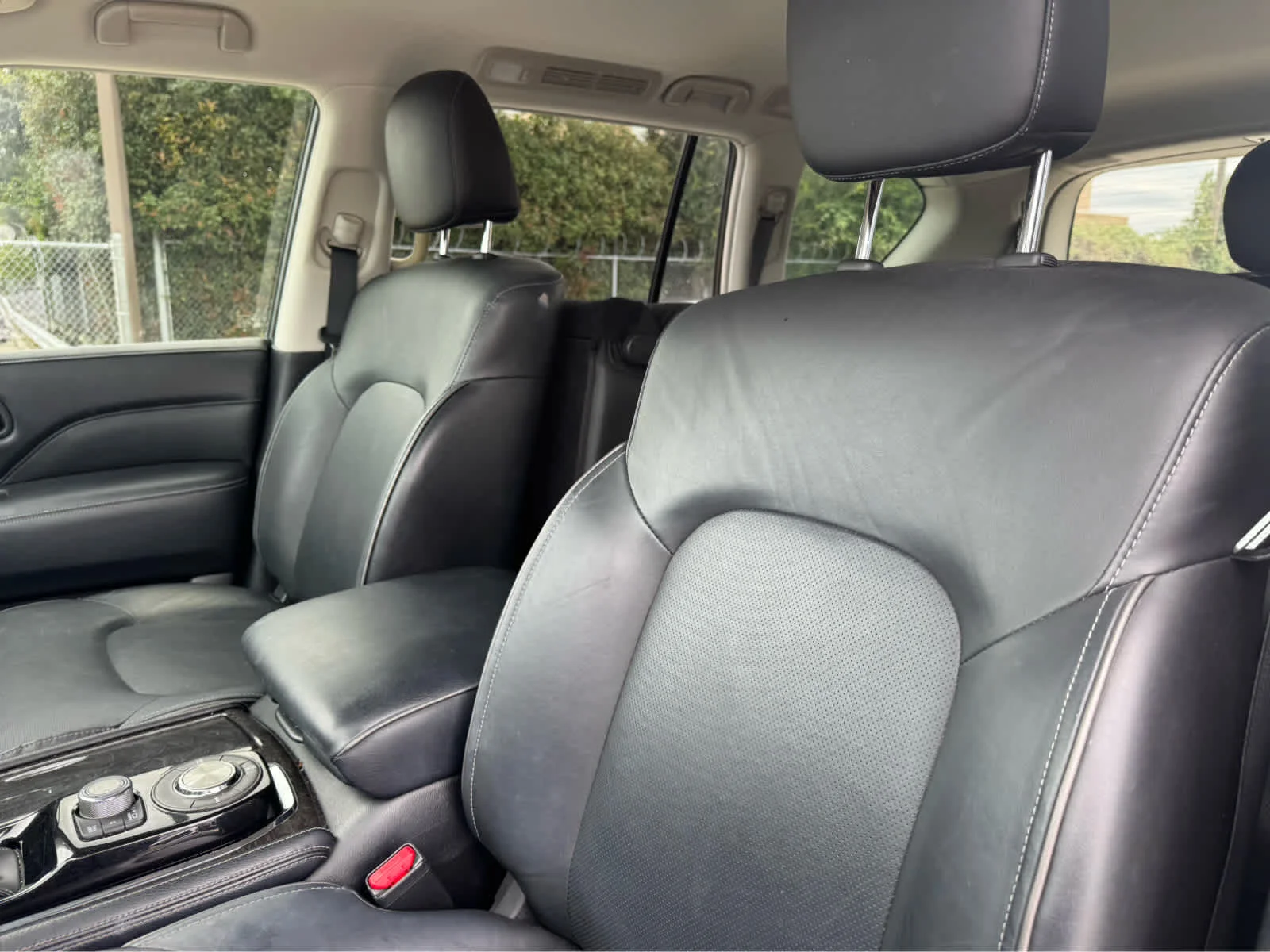 Certified Used 2021 Liquid Platinum INFINITI LUXE image 12