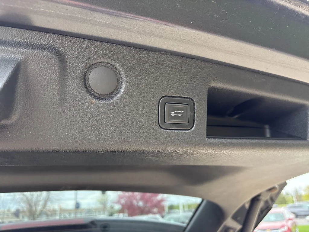 Used 2022 Iron Gray Metallic Chevrolet RS image 28