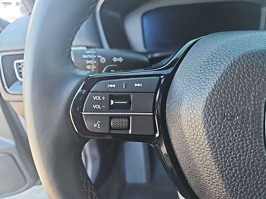 2025 Honda Civic Sport Touring - Photo 17