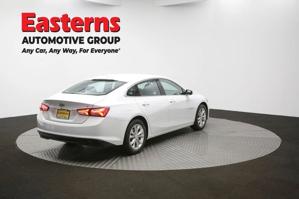 Used 2022 White Chevrolet LT image 37