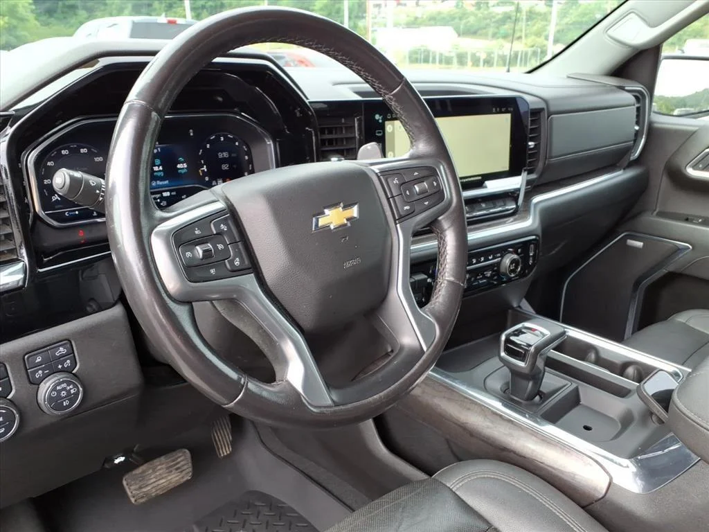 Used 2023 Northsky Blue Metallic Chevrolet LTZ image 11
