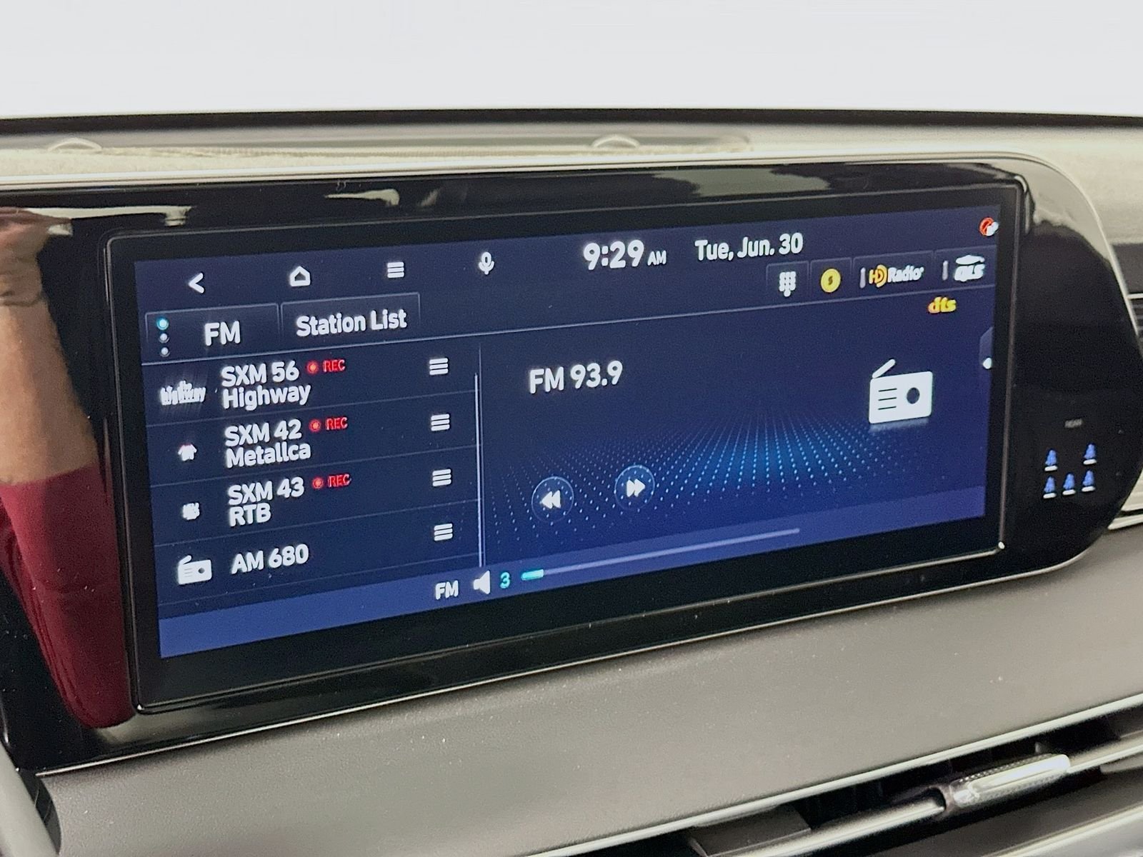 Used 2025 Silver Hyundai Calligraphy image 15