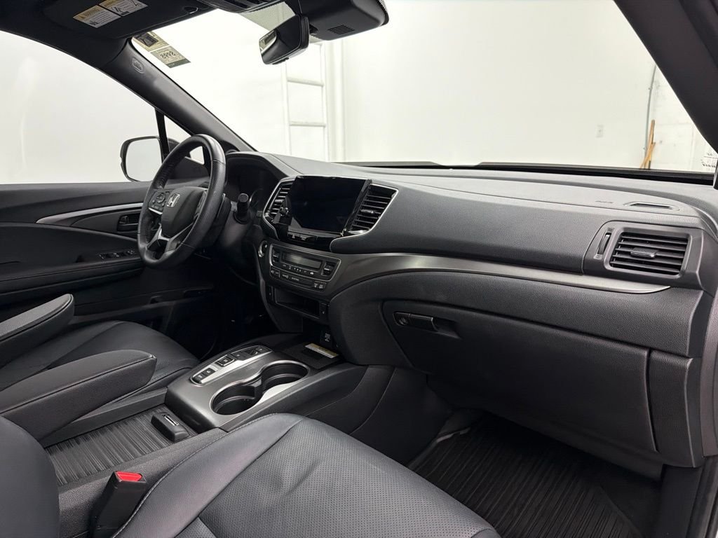 Used 2023 White Honda EX-L image 34