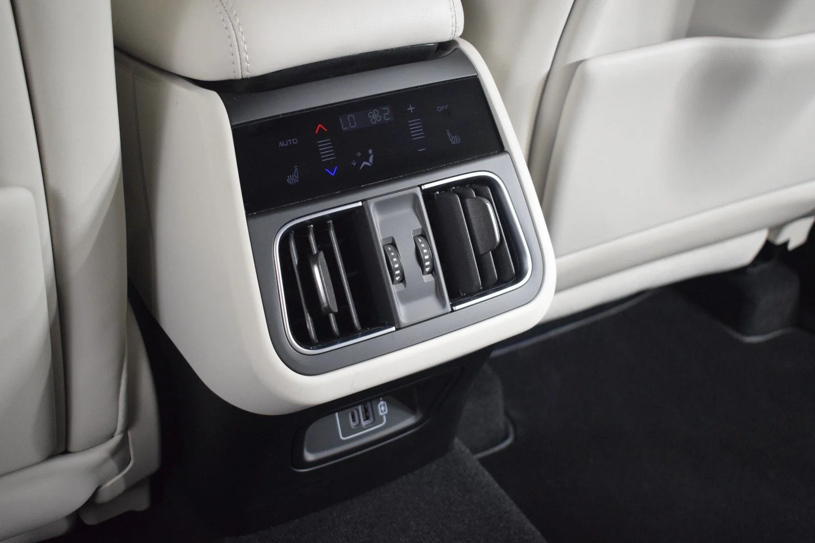 Certified Used 2024 Gray Maserati  image 22
