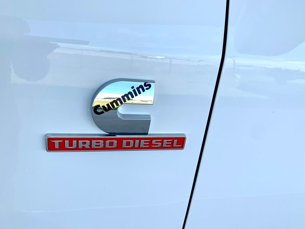 Used 2024 White Ram Laramie image 11