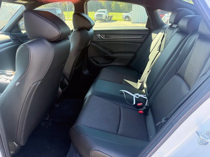 Used 2022  Honda Sport image 4