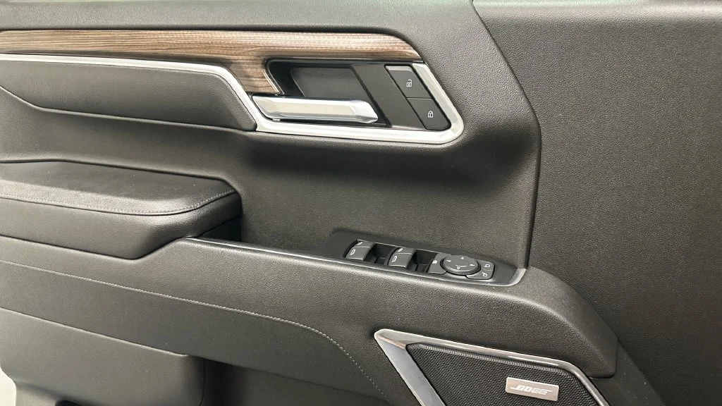 Used 2022 Beige Chevrolet LT Trail Boss image 18
