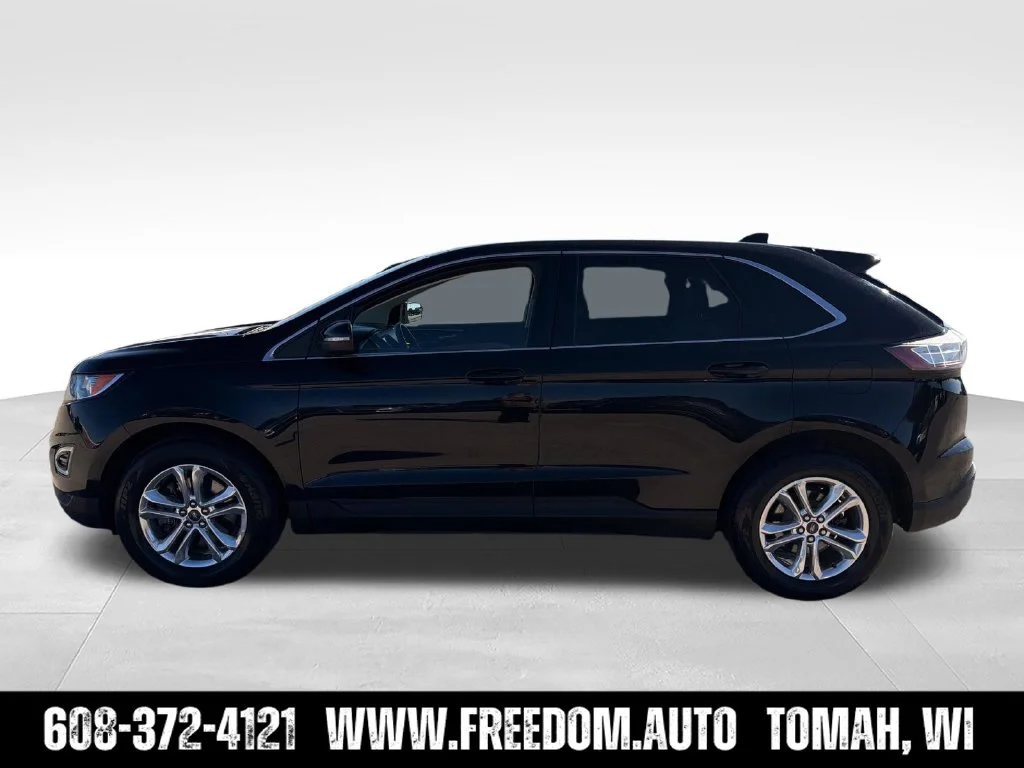 Used 2016 Black Ford SEL image 3