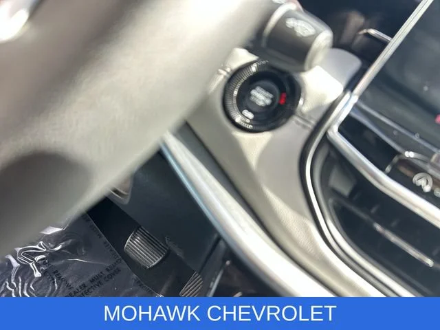 Used 2024 Black Jeep Limited 4x4 image 18