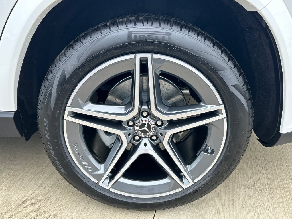 New 2027 Polar White Mercedes-Benz GLS 450 image 36