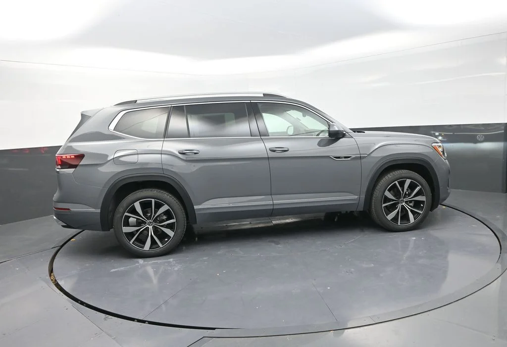 New 2026  Volkswagen 2.0T SEL Premium R-Line image 11