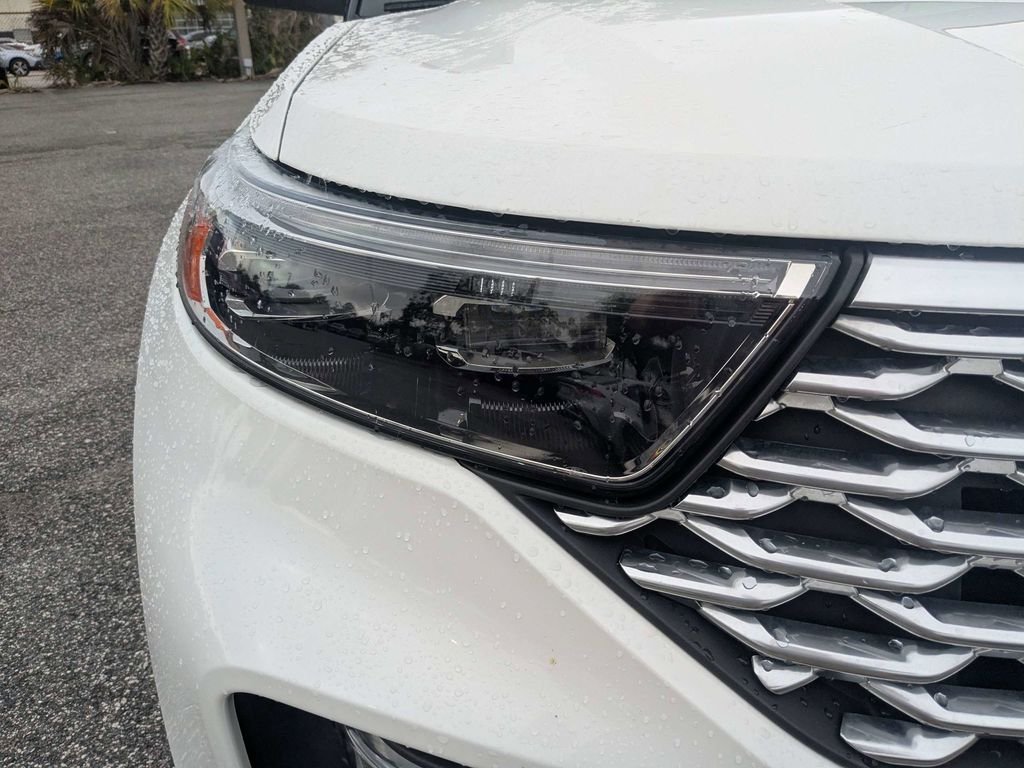 2022 Ford Explorer Platinum - Photo 10