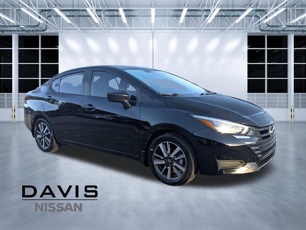 2025 Nissan Versa Sedan