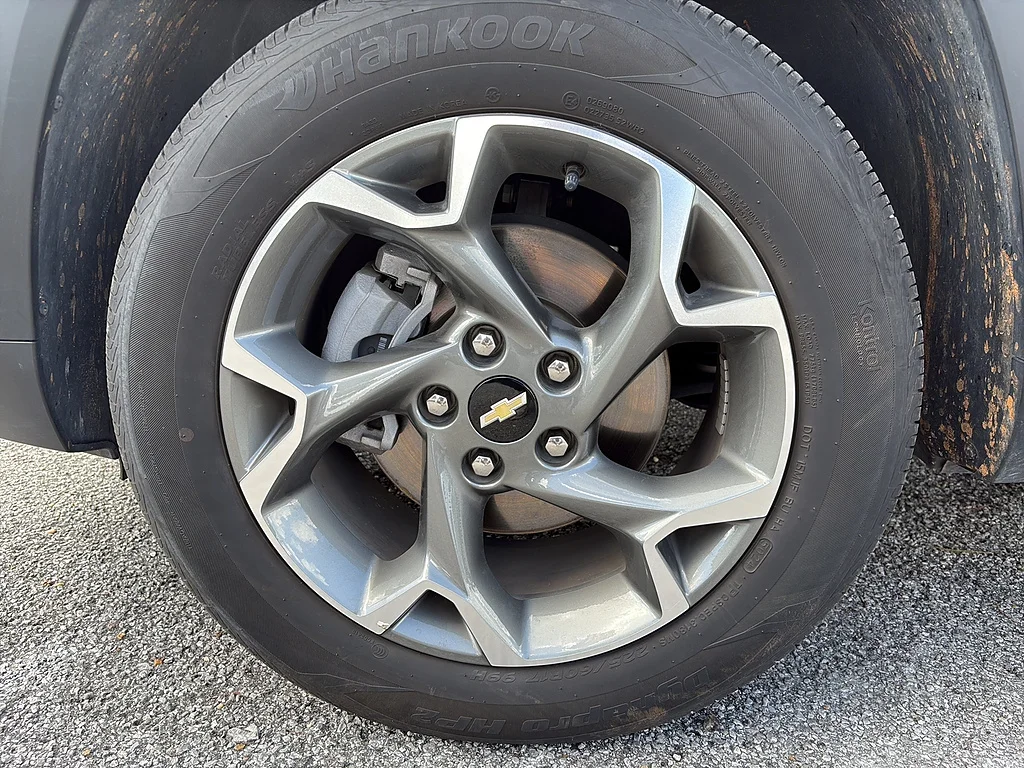 Used 2025 Mosaic Black Metallic Chevrolet  image 9