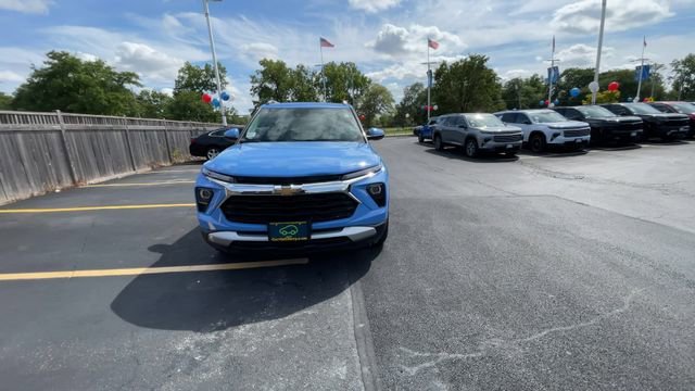 2024 CHEVROLET TRAILBLAZER - Image 2